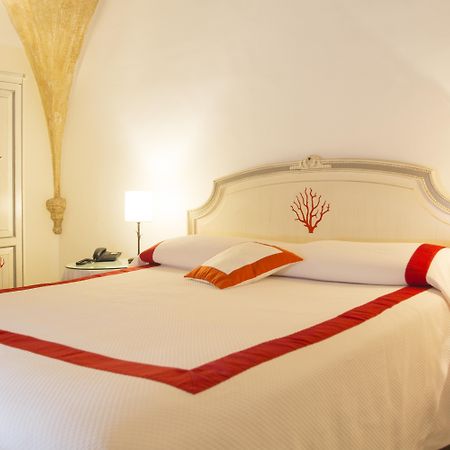 Relais Corte Palmieri & Il Chiostro - Residenza D'Epoca Галиполи Екстериор снимка